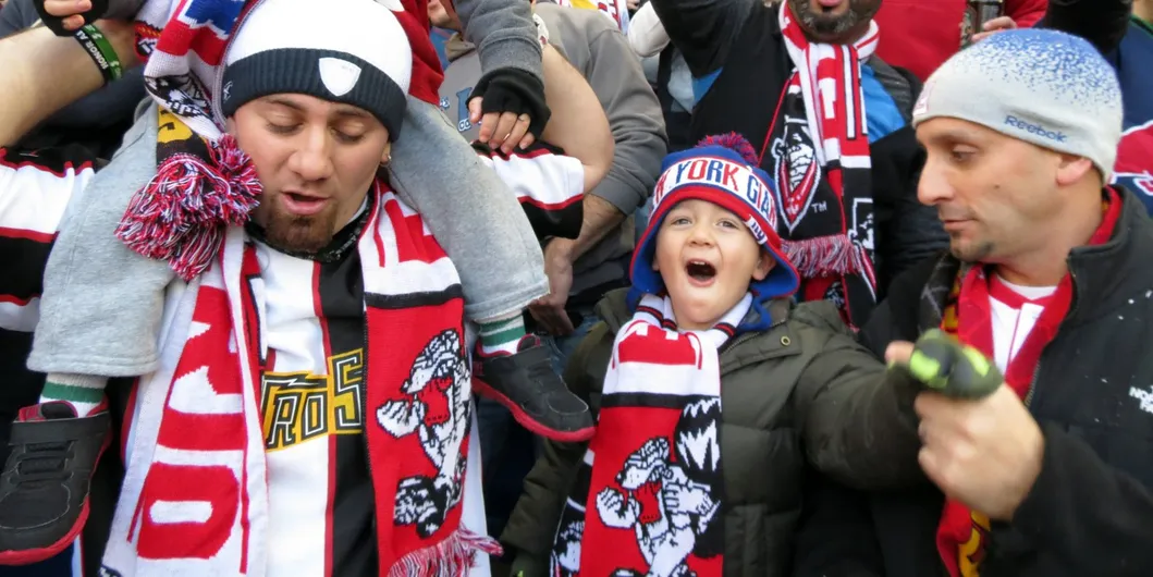 Cheap Wholesale Sport Fan Football Scarf for Acrylic Knitted